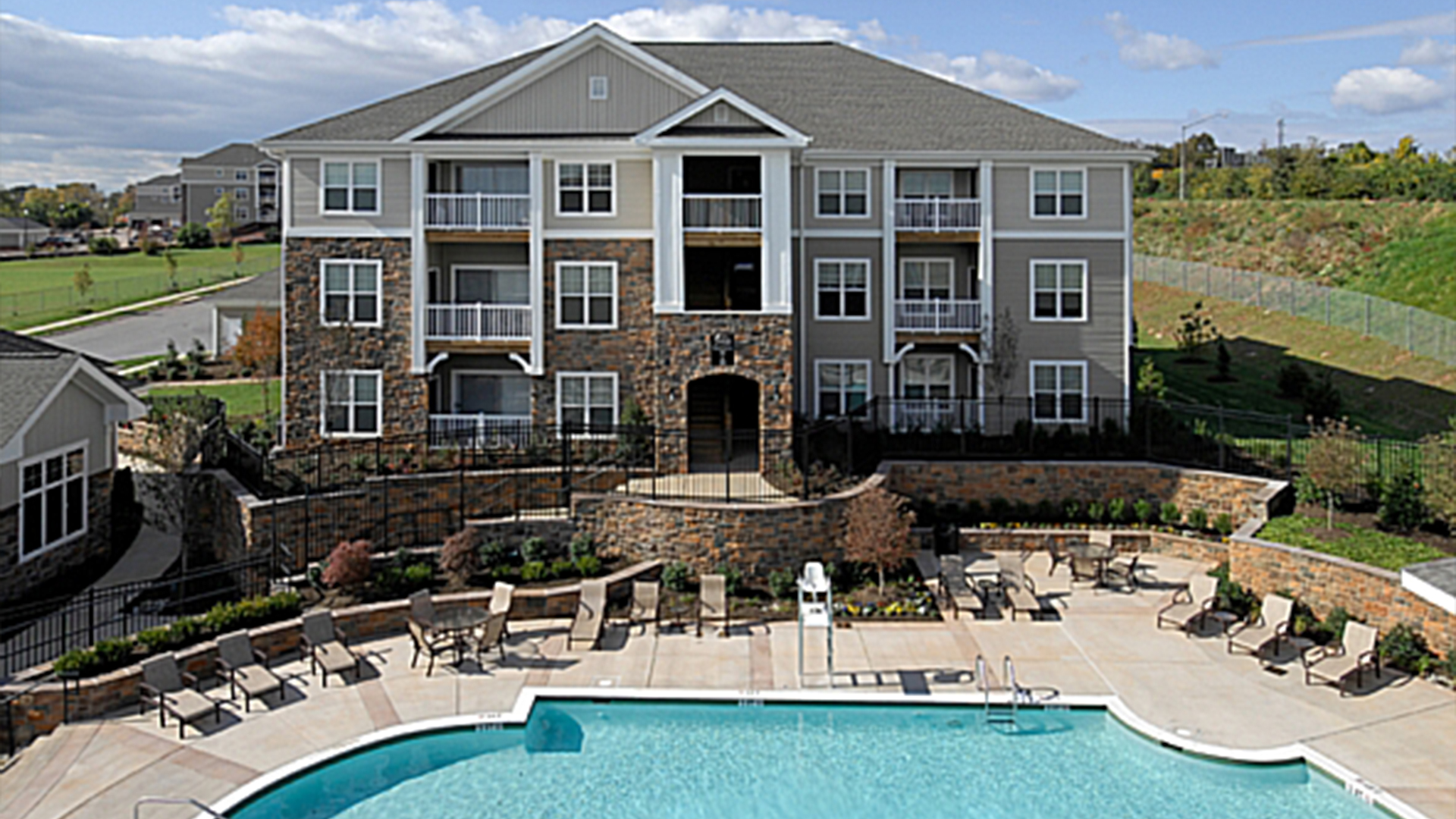 Furnished housing at Camden Clearbrook, Frederick, Maryland Interim Homes