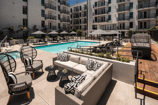 The Pearl on Wilshire