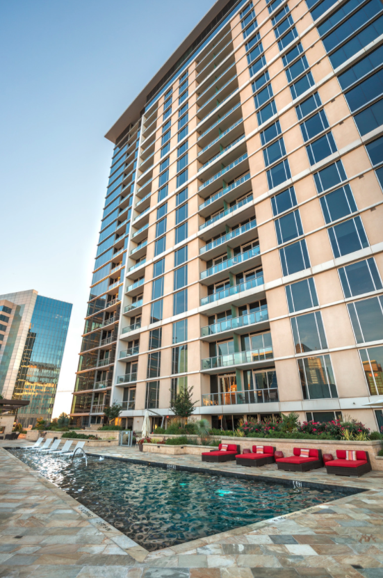 Furnished housing at 1900 McKinney, Dallas, Texas Interim Homes