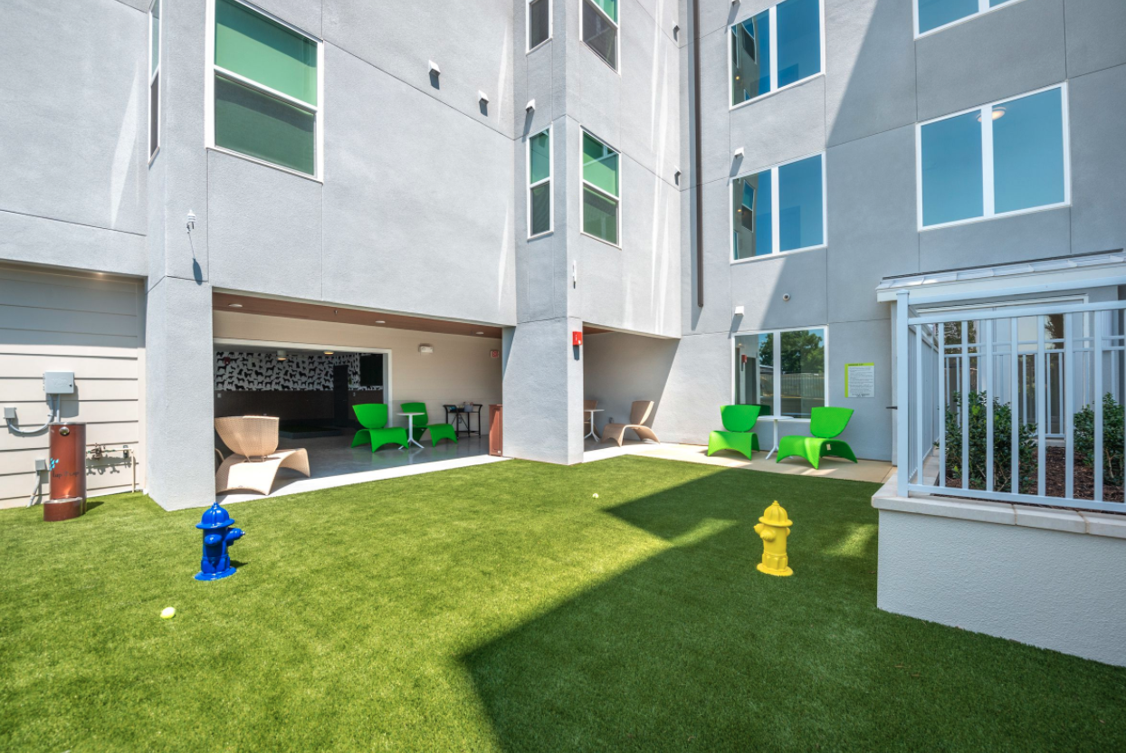 Elan Crockett Row Apartments