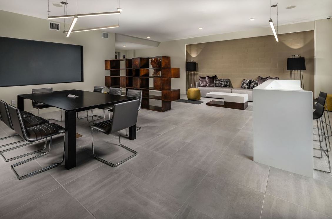 Onyx Apartments in Los Angeles Interim Homes