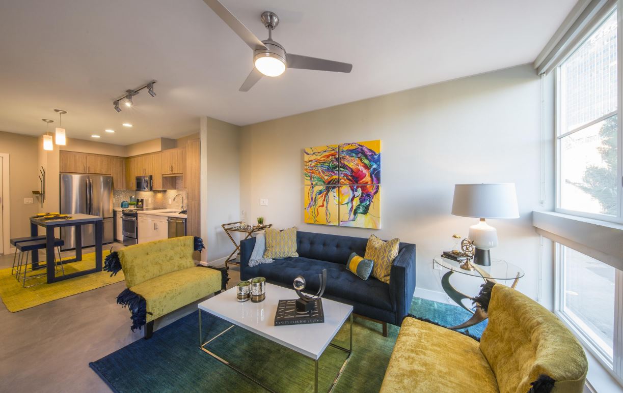 The Desmond at Wilshire Apartments